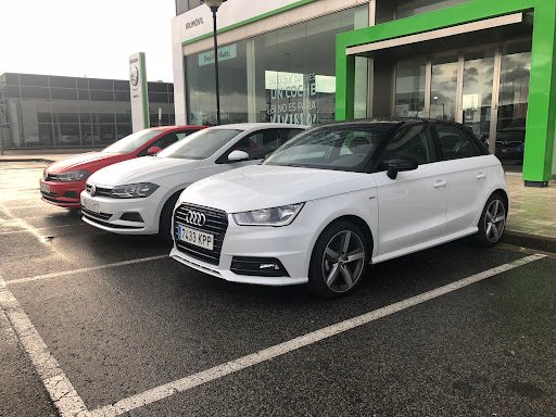 Alvermóvil | Alquiler De Coches Y Furgonetas