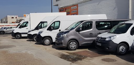 Hearent Vehículos De Alquiler Madrid · Coches · Furgonetas