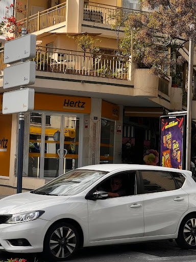 Hertz Alquiler De Coches - Marbella - Avenida Arias Maldonado 4