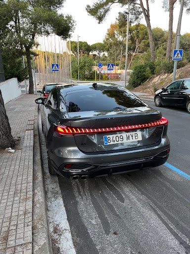 Sixt - Barcelona Aeropuerto T2