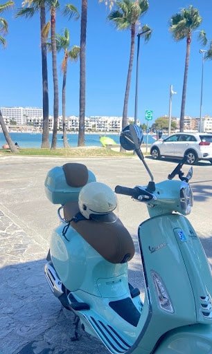 Vespa Rental Alcudia| Vespa Lovers